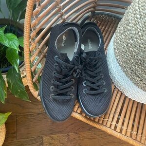 Allbirds Black Sneakers Versatile Everyday Comfort